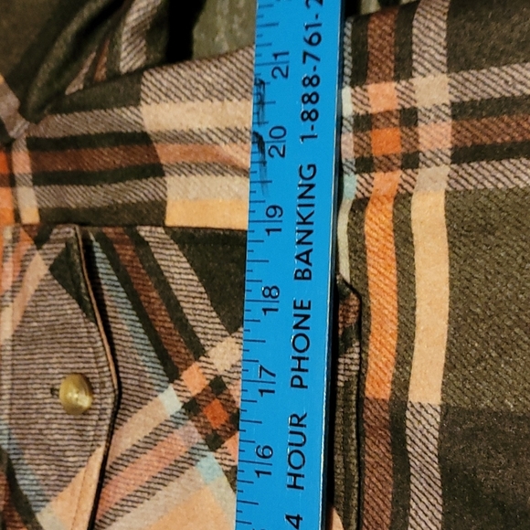 HAWALILI plaid Button-down Long-sleeve Shirt - Picture 6 of 9